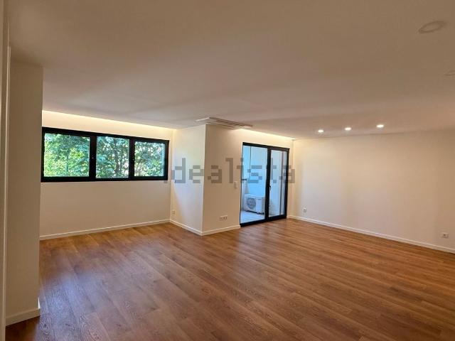 Apartamento, Costa