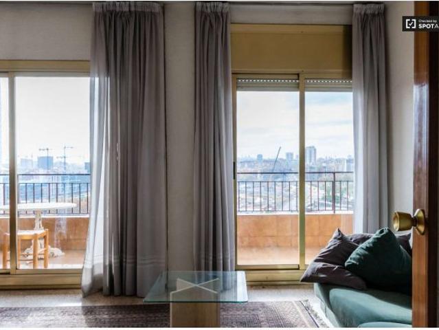 Apartamento clásico de 2 dormitorios en alquiler en La Dreta de l’Eixample