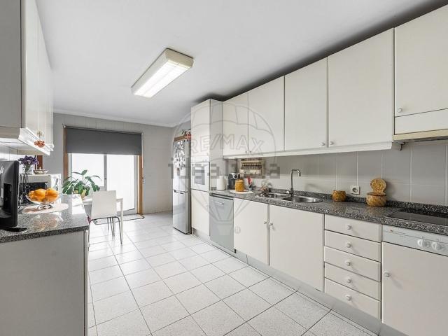 Apartamento, Creixomil