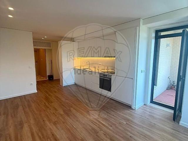 Apartamento, Creixomil