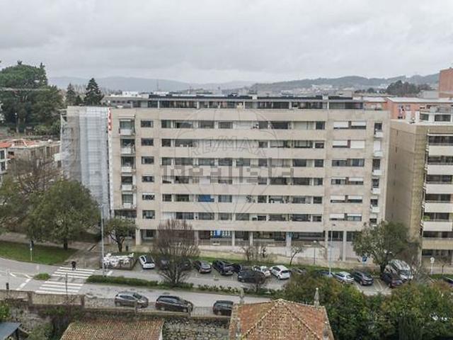 Apartamento, Creixomil