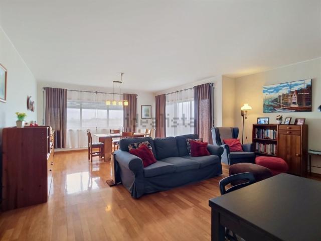 Apartamento, Custóias