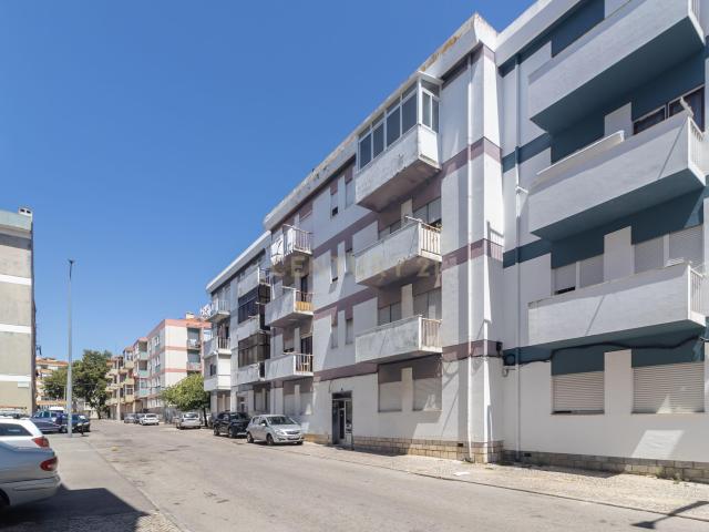 Apartamento de 4 assoalhadas na Amora