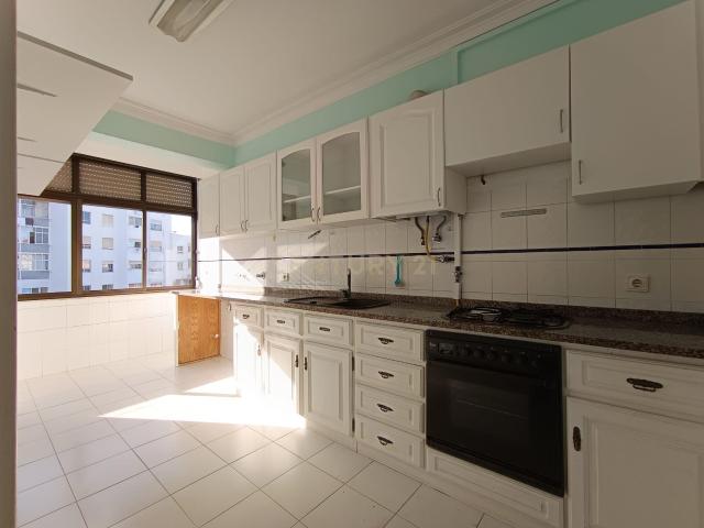 Apartamento de 4 Assoalhadas Cova da Piedade União Piedense