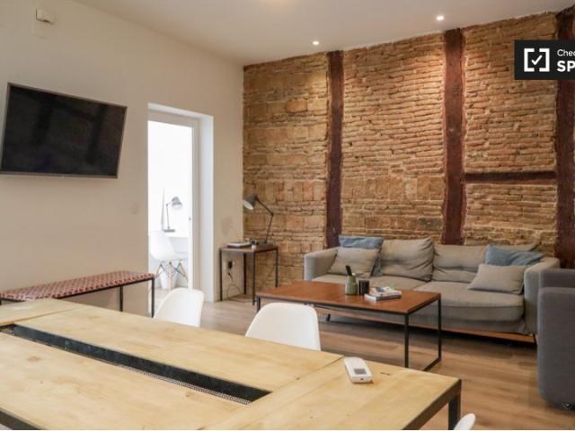 Piso de 4 habitaciones en alquiler en Sol, Madrid