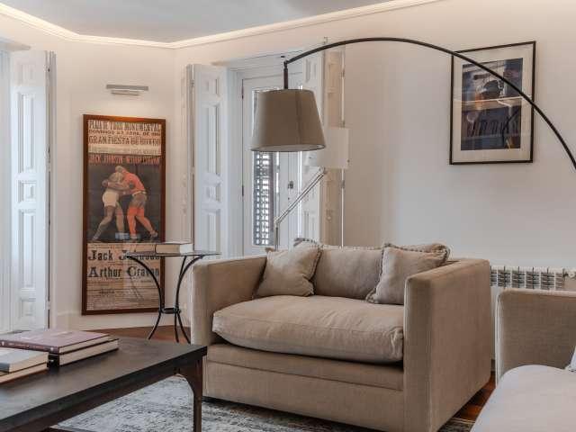 Apartamento de 4 dormitorios en alquiler en Sol, Madrid