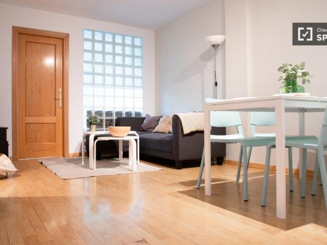 Apartamento de 4 dormitorios en Aluche, Madrid