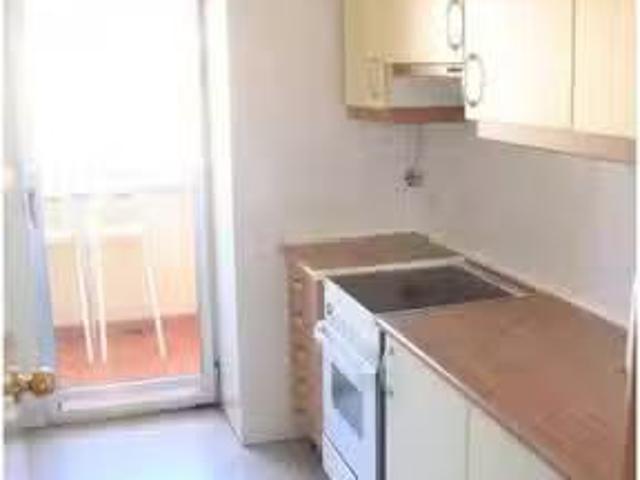 Apartamento de 4 dormitorios en Embajadores, Madrid