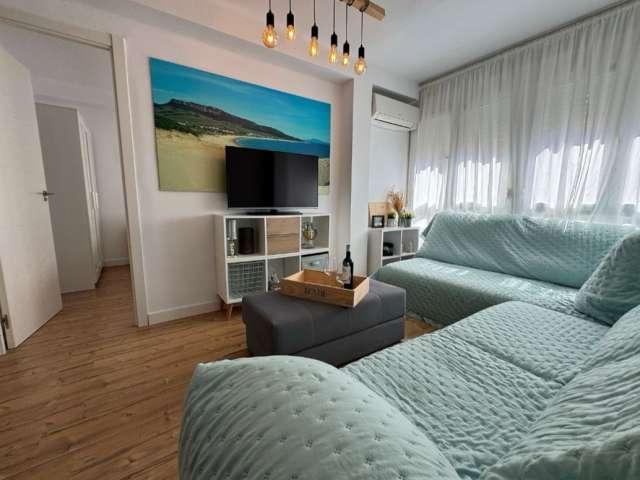 Apartamento de 4 habitaciones en alquiler en Zapillo, Almería