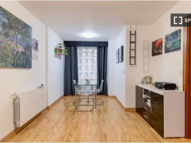 Apartamento de 4 habitaciones en alquiler en La Cruz, gastos incluidos