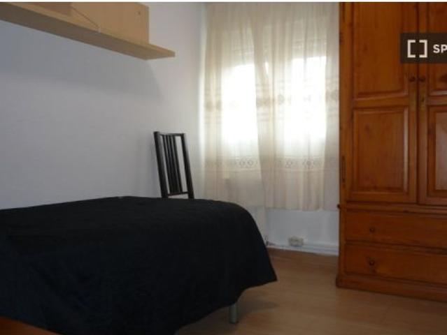 Apartamento de 4 habitaciones en alquiler en Santander, gastos incluidos