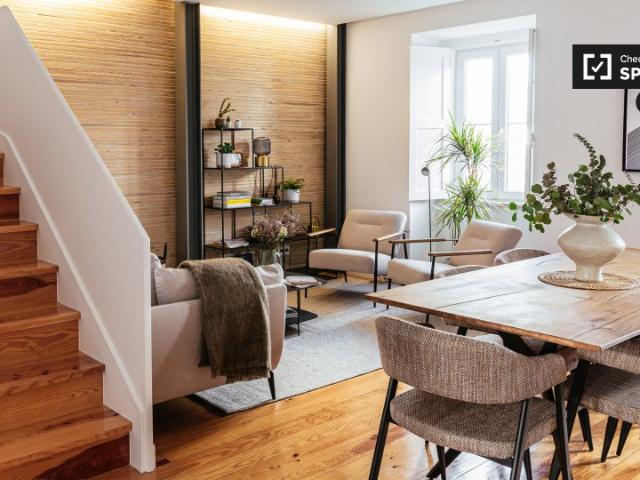 Apartamento de 4 quartos para alugar em Arroios, Lisboa