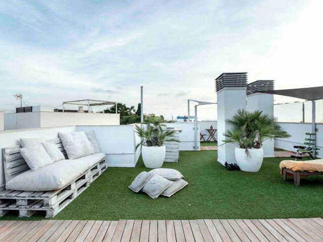 APARTAMENTO DE 5 HABITACIONES CON PISCINA PRIVADA Y GARAJE PARA 8 COCHES, Illa Plana