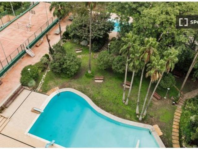 Apartamento de 5 habitaciones en alquiler en Sarria