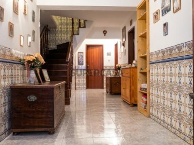 Apartamento de 5 quartos, com terraço e boa localização Alverca do Ribatejo ideal para famílias e investidores