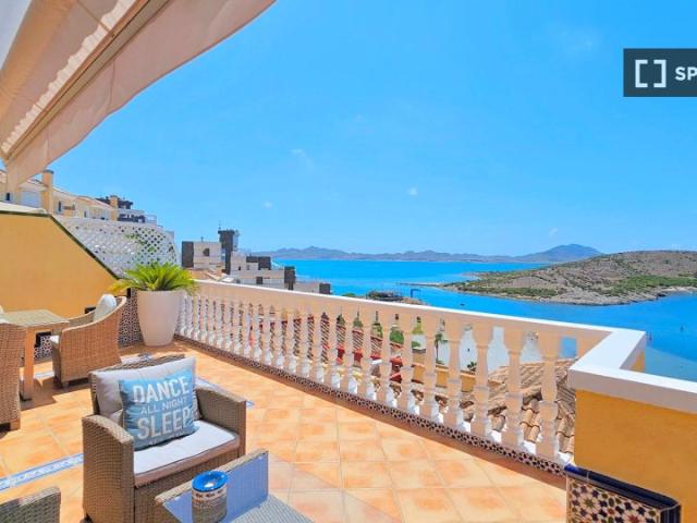 Apartamento de 6 habitaciones en alquiler en Cartagena