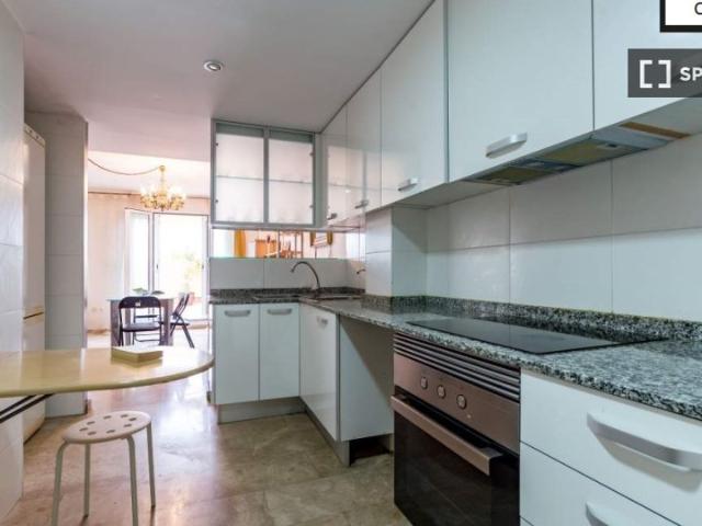 Apartamento de 7 habitaciones en alquiler en Mestalla, Valencia