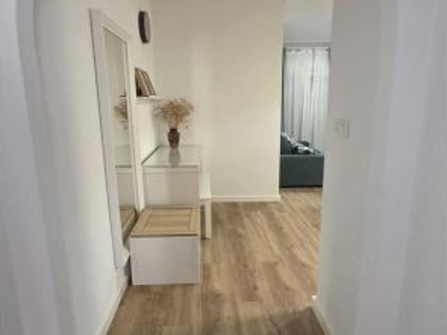 Apartamento de 1 dormitorio completamente reformado, situado a solo 400 metros de la Playa del Cura