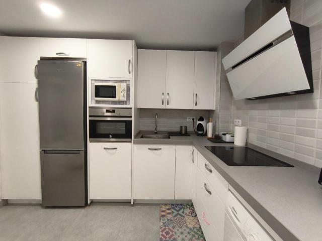 APARTAMENTO DE 1 DORMITORIO CON GARAJE EN EL CENTRO DE JEREZ