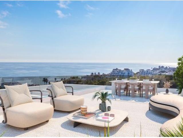 Apartamento de 1 dormitorio con gran terraza a 10 minutos andando de la playa de Arroyo Vaquero
