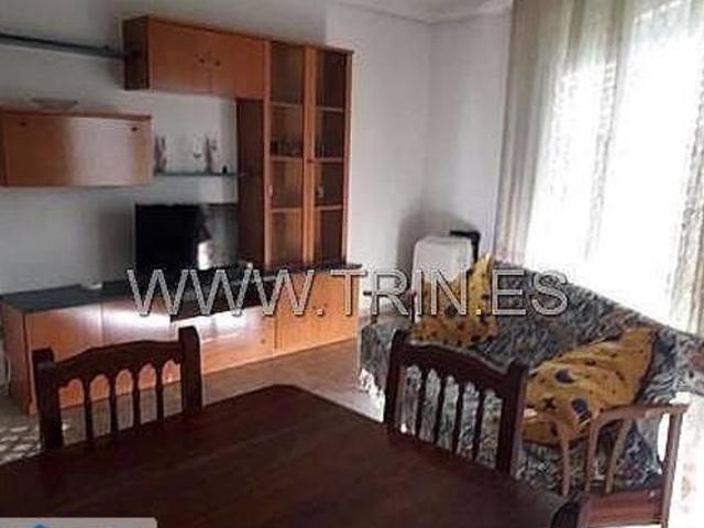 Apartamento de 1 dormitorio con terraza