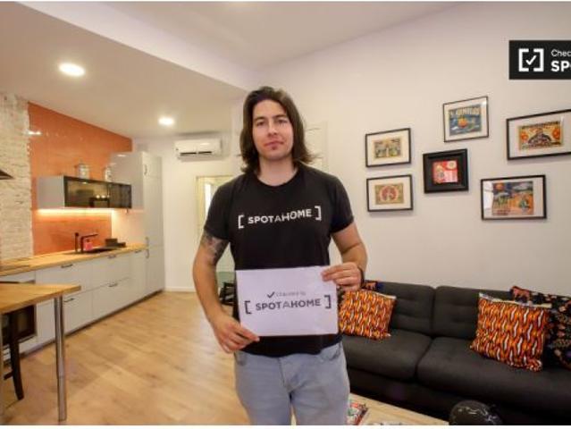 Apartamento de 1 dormitorio abierto en alquiler en Extramurs