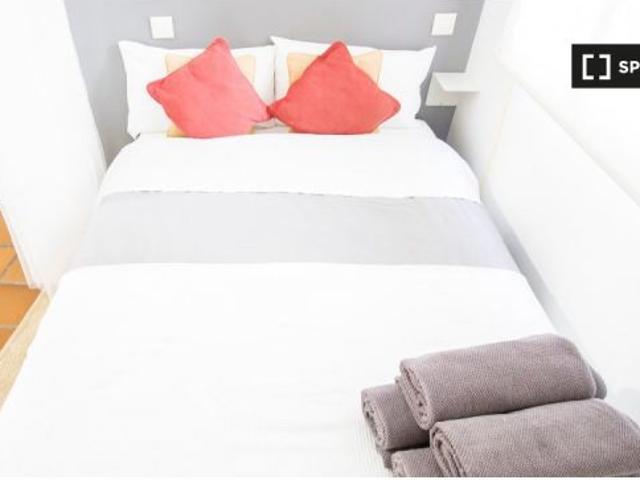 Apartamento de 1 dormitorio en alquiler cerca del Mercado de San Fernando en Centro