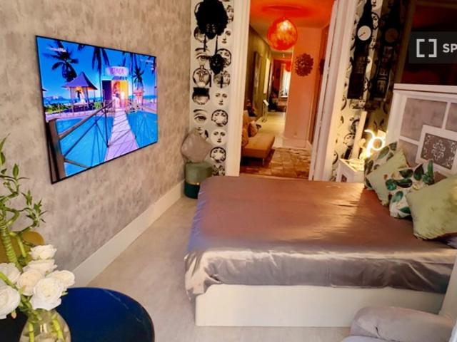 Apartamento de 1 dormitorio en alquiler en Cortes, Madrid