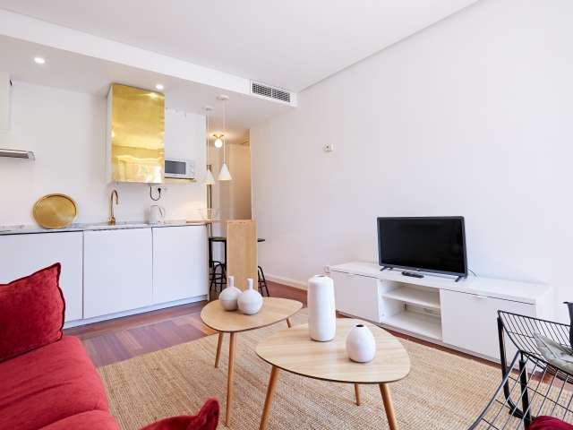 Apartamento de 1 dormitorio en alquiler en Cortes, Madrid
