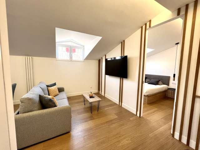 Apartamento de 1 dormitorio en alquiler en Cortes, Madrid