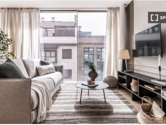 Apartamento de 1 dormitorio en alquiler en Ciudad Jardín, Madrid, ideal para profesionales y estudia