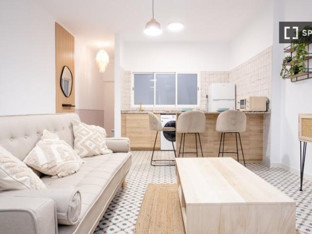 Apartamento de 1 dormitorio en alquiler en Alicante