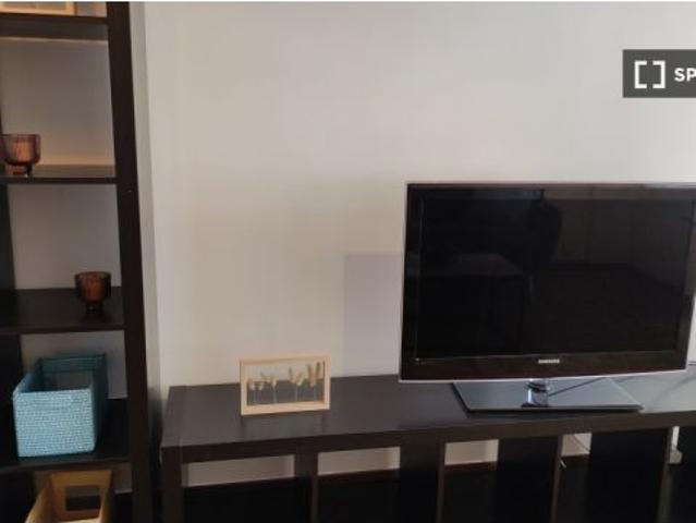 Apartamento de 1 dormitorio en alquiler en Almagro, todos los gastos incluidos