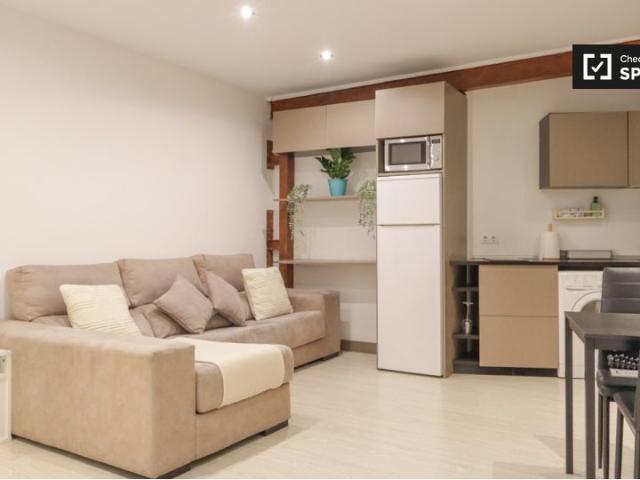 Apartamento de 1 dormitorio en alquiler en Arapiles, Madrid