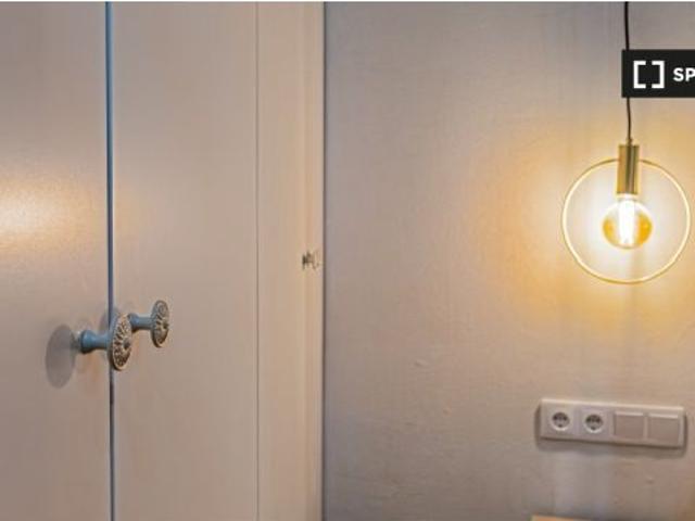 Apartamento de 1 dormitorio en alquiler en Embajadores