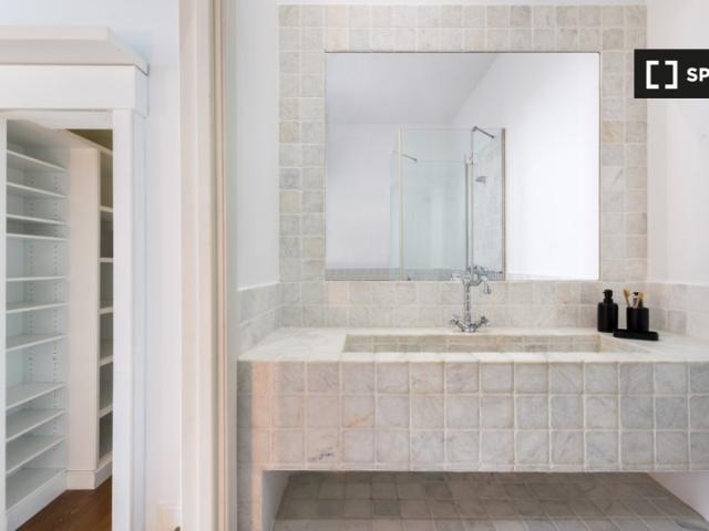 Apartamento de 1 dormitorio en alquiler en Embajadores, Madrid