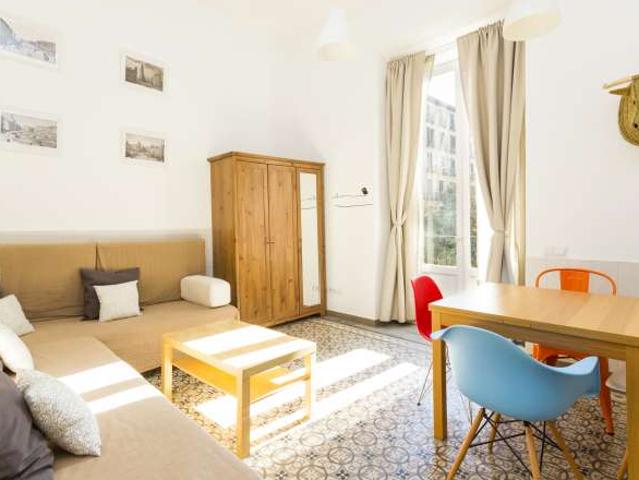 Apartamento de 1 dormitorio en alquiler en Embajadores, Madrid