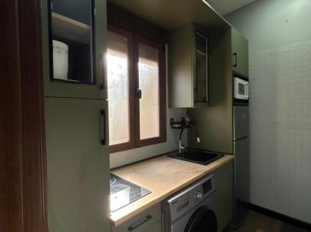 Apartamento de 1 dormitorio en alquiler en Embajadores, Madrid