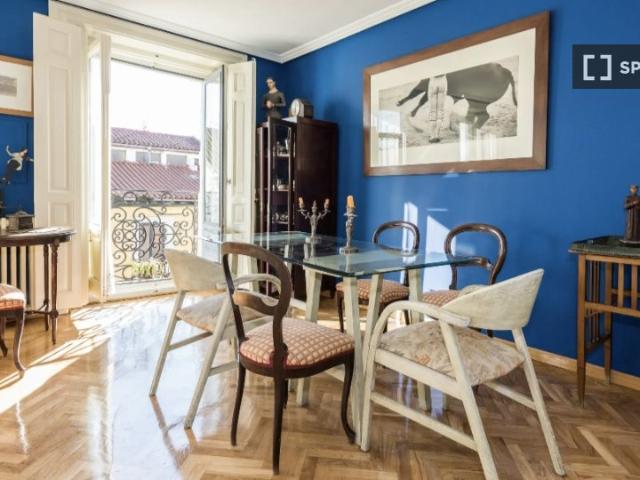Apartamento de 1 dormitorio en alquiler en Embajadores, Madrid