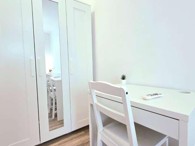 Apartamento de 1 dormitorio en alquiler en Embajadores, Madrid