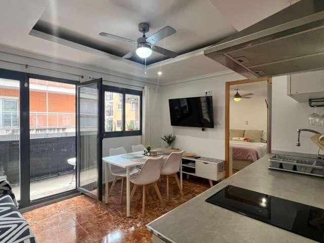Apartamento de 1 dormitorio en alquiler en El Grau, Valencia
