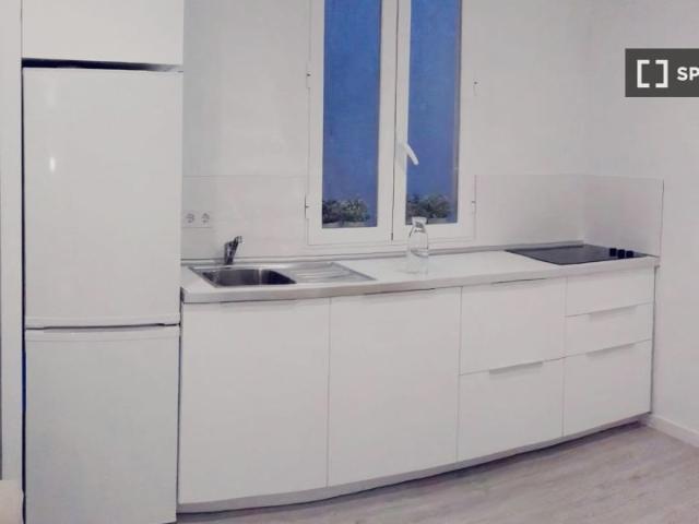 Piso de 1 dormitorio en alquiler en Imperial, Madrid