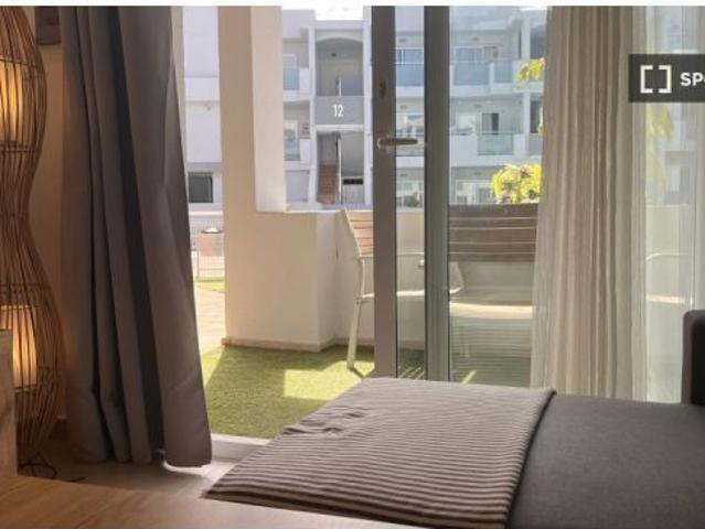 Apartamento de 1 dormitorio en alquiler en La Oliva, gastos incluidos