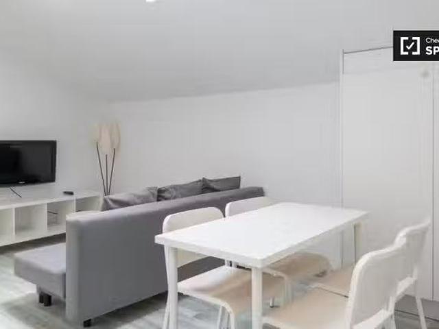 Apartamento de 1 dormitorio en alquiler en La Latina, Madrid