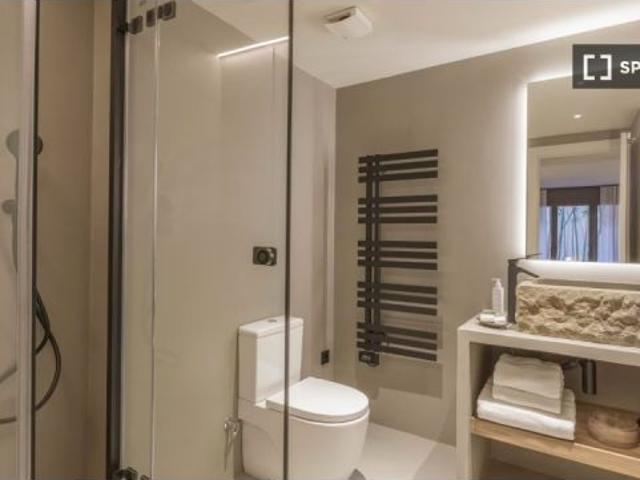 Apartamento de 1 dormitorio en alquiler en La Sagrada Familia, gastos incluidos