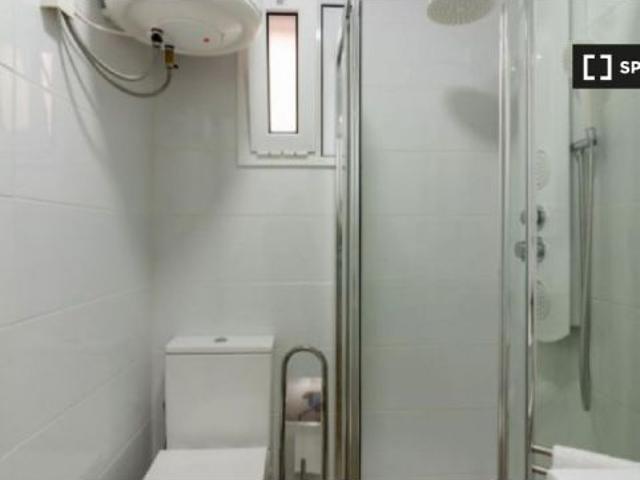 Apartamento de 1 dormitorio en alquiler en La Torrassa, solo para profesionales