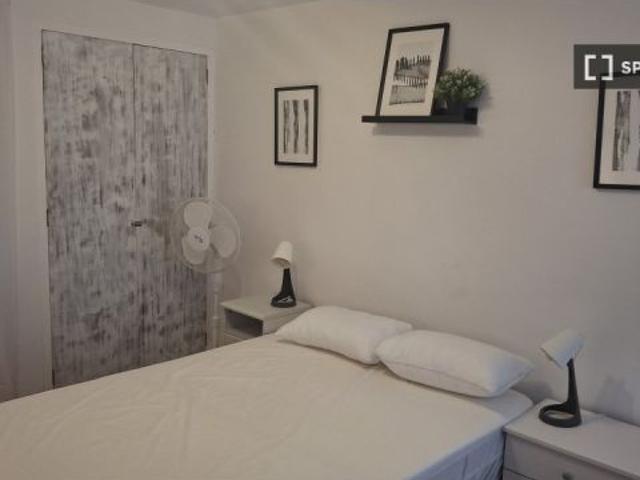 Apartamento de 1 dormitorio en alquiler en Llíria, Valencia, para profesionales y estudiantes
