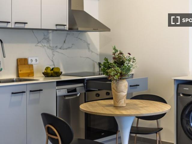Apartamento de 1 dormitorio en alquiler en Nou Moles, Valencia