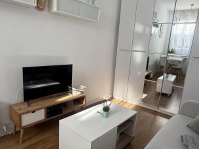 Apartamento de 1 dormitorio en alquiler en Pacífico, Madrid