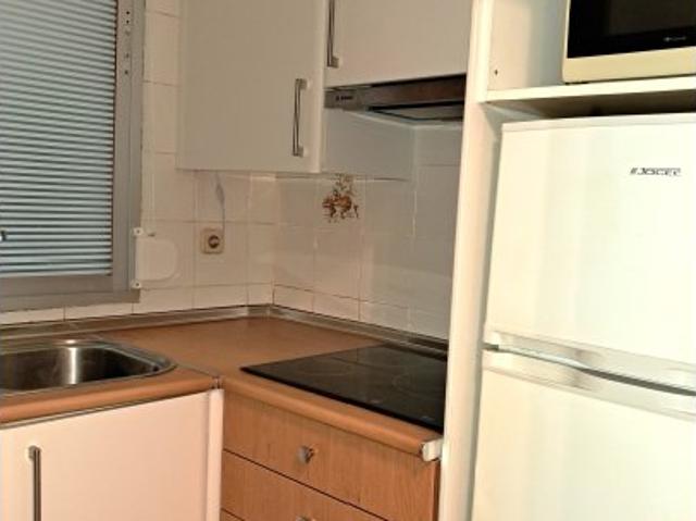 Apartamento de 1 dormitorio en alquiler en Pacífico, Madrid
